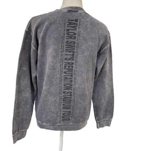 Taylor Swift Reputation Tour Crewneck Sweatshirt Stone Wash Grey Size Small - Picture 3 of 7